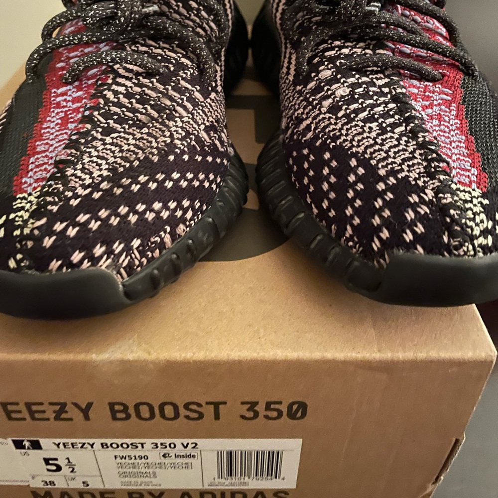 Yeezy Boost 350 V2 Yechei size 5.5